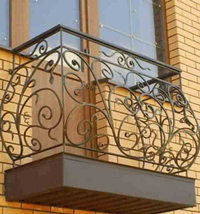 Металлические ограждения балконов